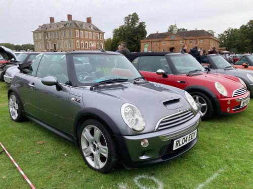 MINI Cabrio Register – Roofs Up or Down