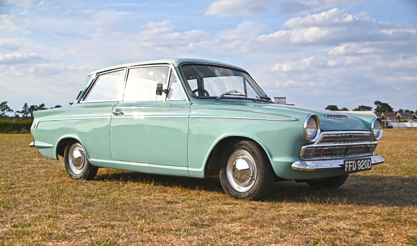 1966 Mk1 Ford Cortina 2-Door 1500 Super (FFD 920D)