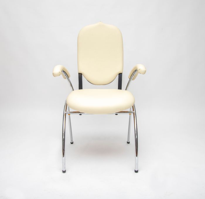 Black & White Car Grille Chair