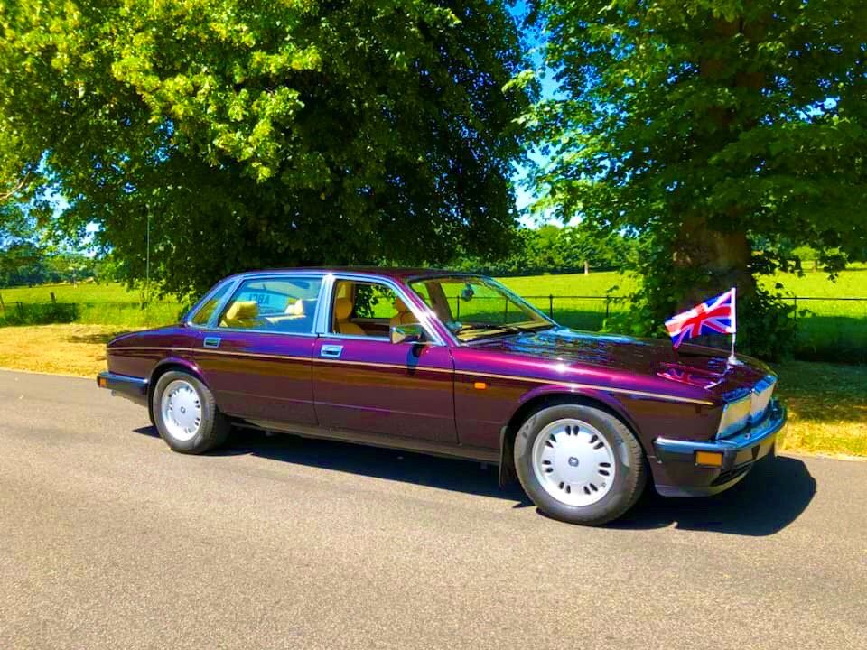 XJ40 Register