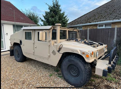 High Mobility Multipurpose Wheeled Vehicle (Desert)