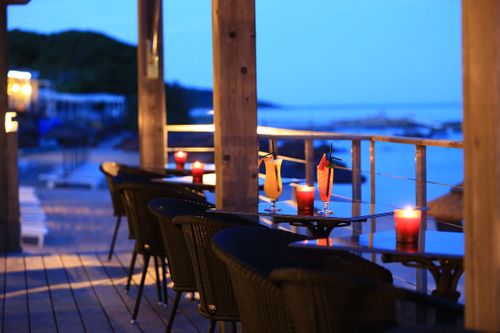 Romantic Holidays & Honeymoons