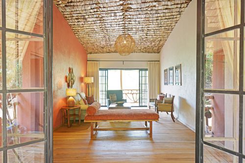 Mahogany Springs Lodge Bwindi