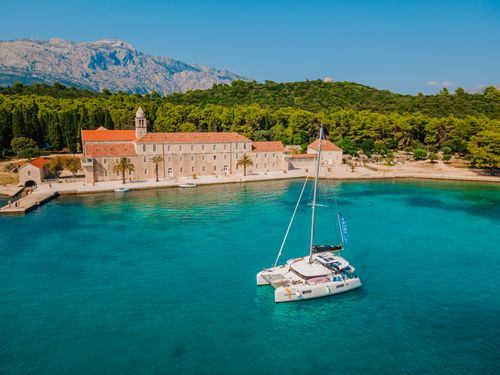 Luxury Catamaran Cruises