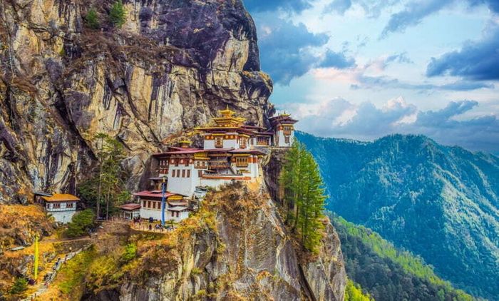 Highlights of Bhutan Tour - 9 Day Group or Private Tour