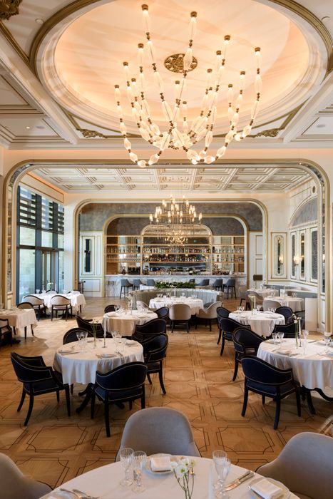 Regnum The Crown Second Home Winter Edition