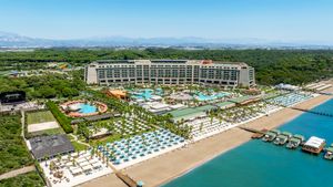 Regnum The Crown Second Home Winter Edition