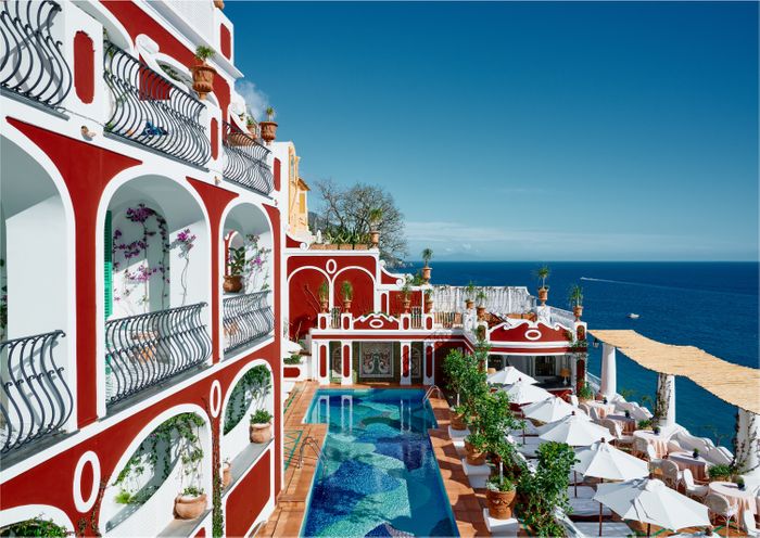 Win a Five-Star Luxury Getaway with Club ECHELON