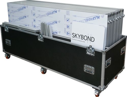 Seamless Garage Pit Wall Flightcase