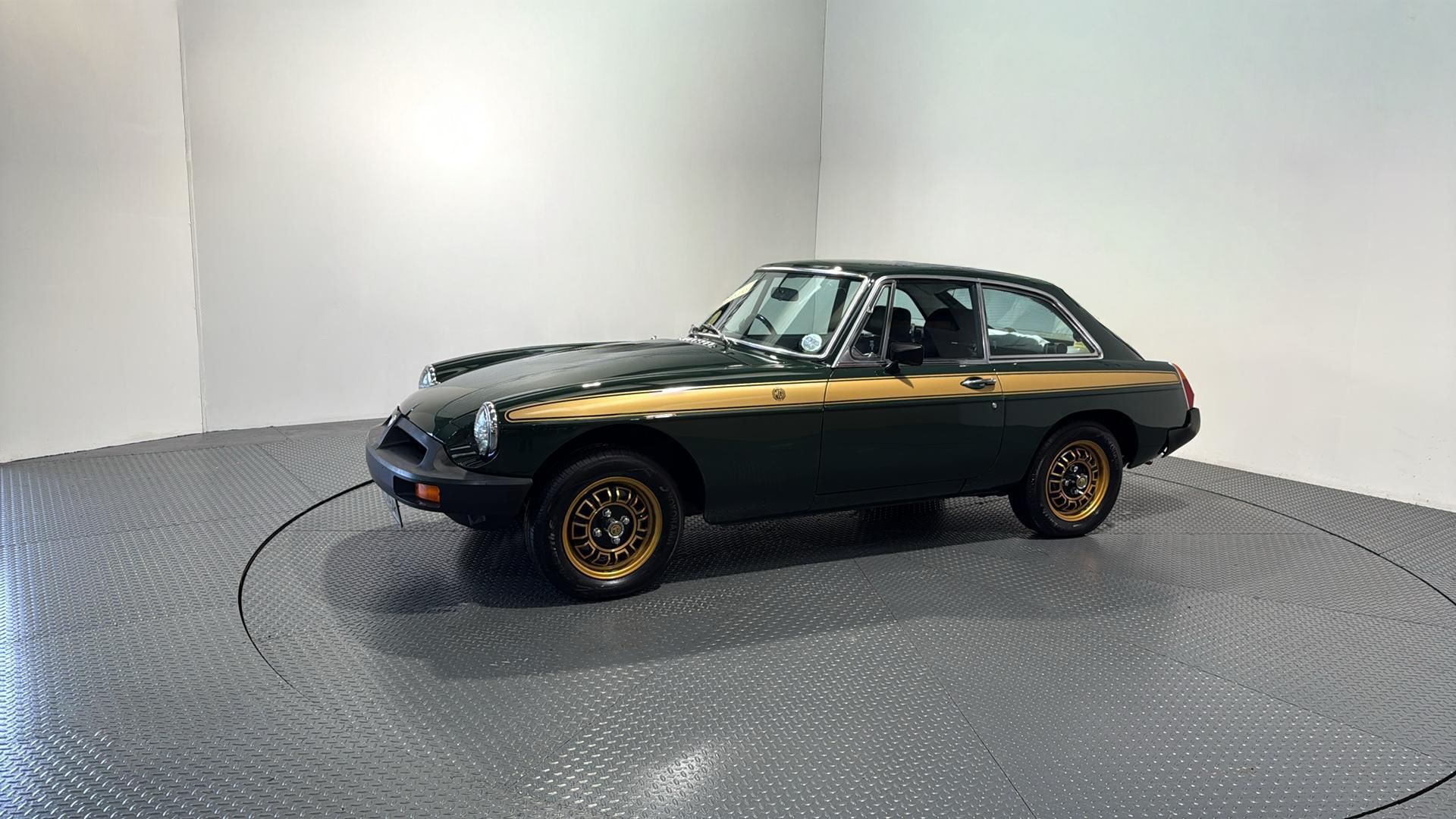 1975 MGB GT