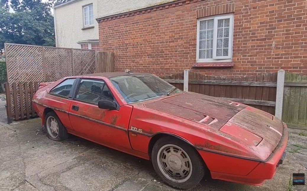 The Lotus Grand Tourers