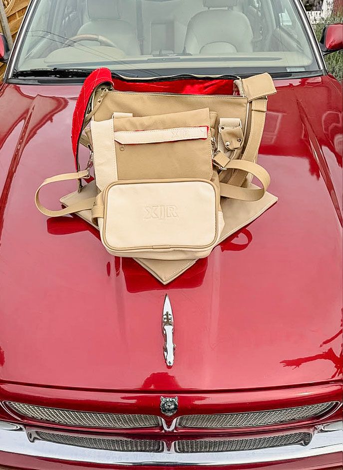 JAGUAR XJR Bespoke travel set