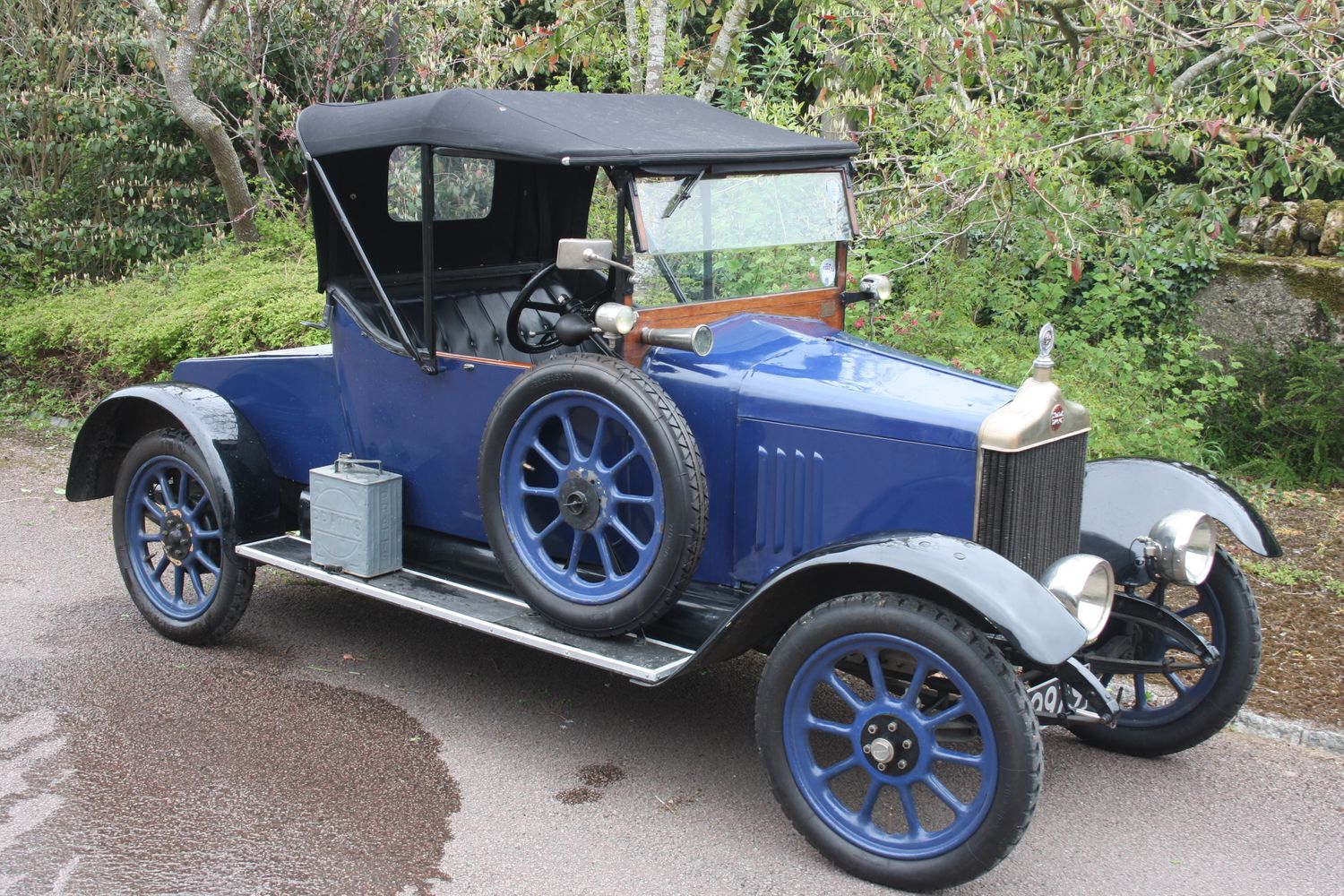 Cover image - Standard Motor Club