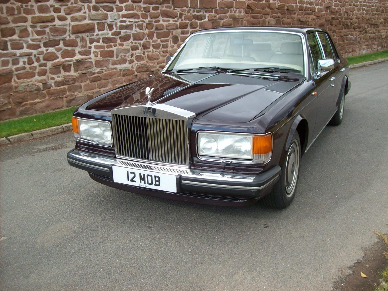 Deep purple Rolls-Royce Silver Spirit luxury classic car, Paul Burden entry for Pride of Ownership.