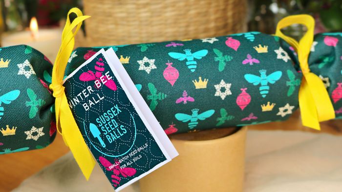 Luxurious fabric seed ball gift crackers