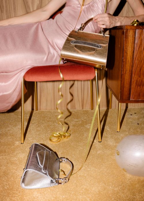 ITALIAN LUXURY HANDBAG BRAND NEO 87100 MAKES DEBUT AT SPIRIT OF CHRISTMAS WITH DAILY PRIZE GIVEAWAY