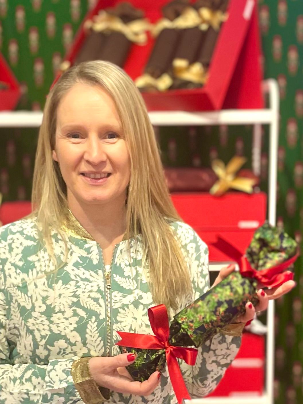 Award-Winning Timeless Crackers Makes Its UK Debut at Spirit of Christmas