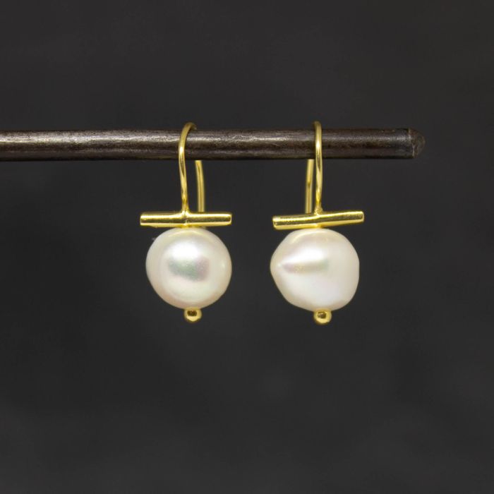 Minimal Bar and Pearl Drop Earrings