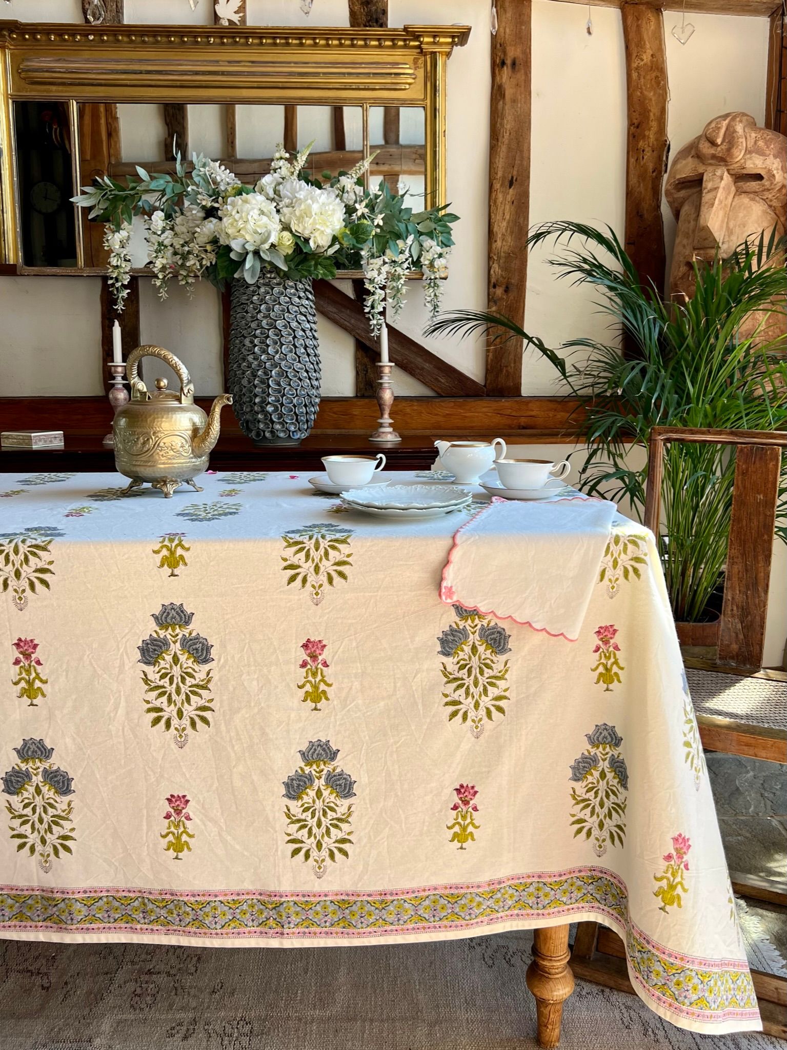 Suhana Tablecloth