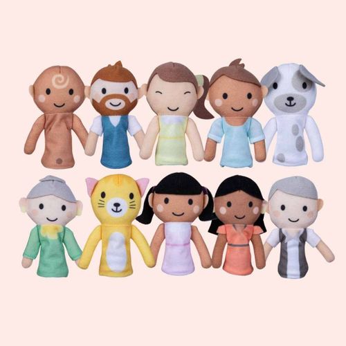 'The Finger Family' set of 10 multicultural finger puppets