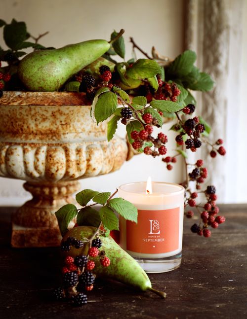 Notes of September luxury scented candle