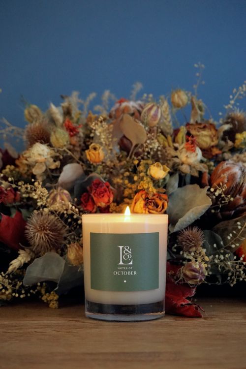 Notes of October luxury scented candle