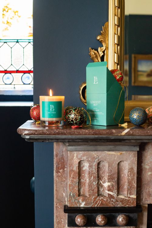 Notes of December luxury scented candle