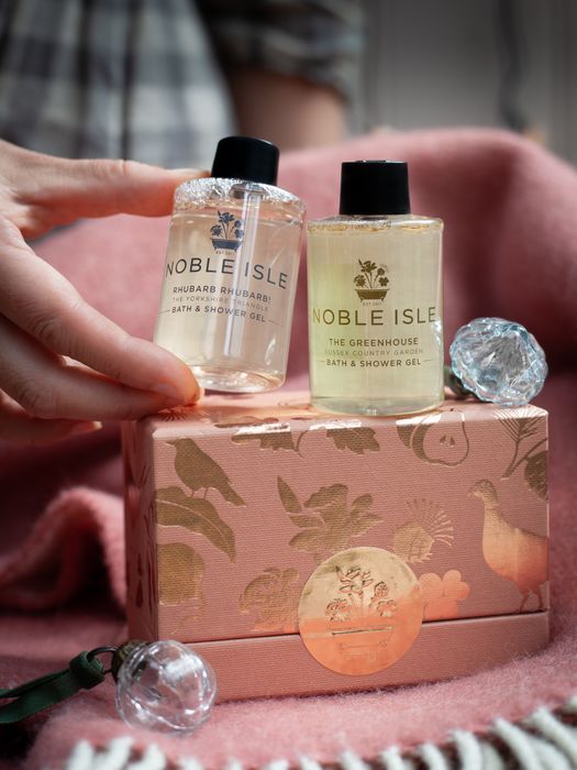 Meadow Strolls Luxury Christmas Gift Set