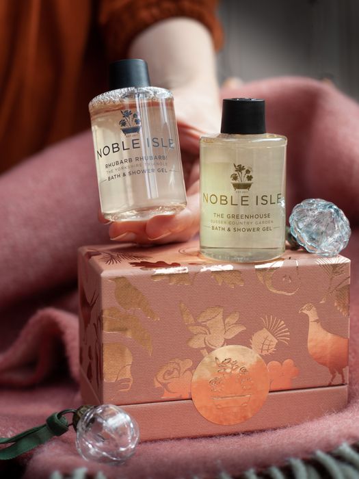 Meadow Strolls Luxury Christmas Gift Set