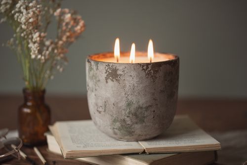 3 wick concrete candle
