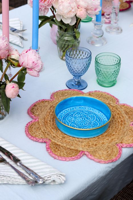Scallop Edge Placemats
