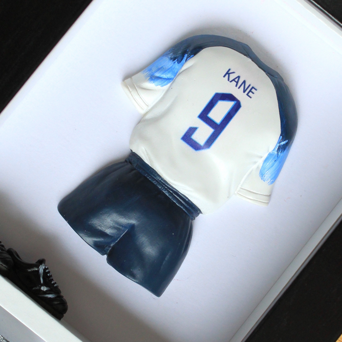 Harry Kane (England) – Football Legend KitBox
