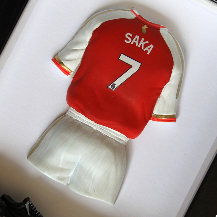 Bukayo Saka (Arsenal) – Football Legend KitBox