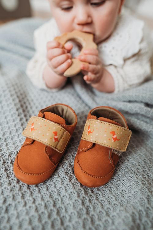 Babi Bootie Gift Set - Dinosaur Tan