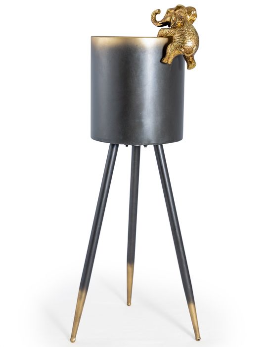 A stunning range for pot/lamp decor.