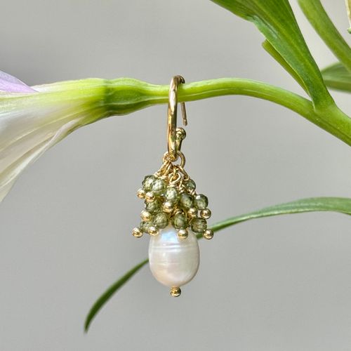 Mini Hoop Earrings With Ibiza Pearl & Peridot Drops