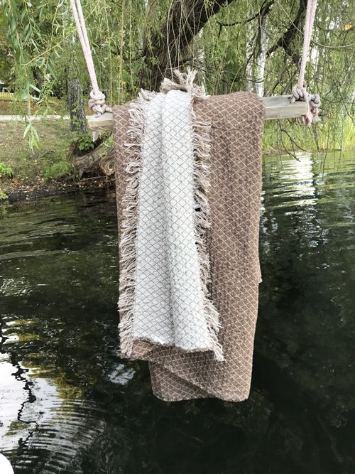 Nordic Rhombus Linen Throw