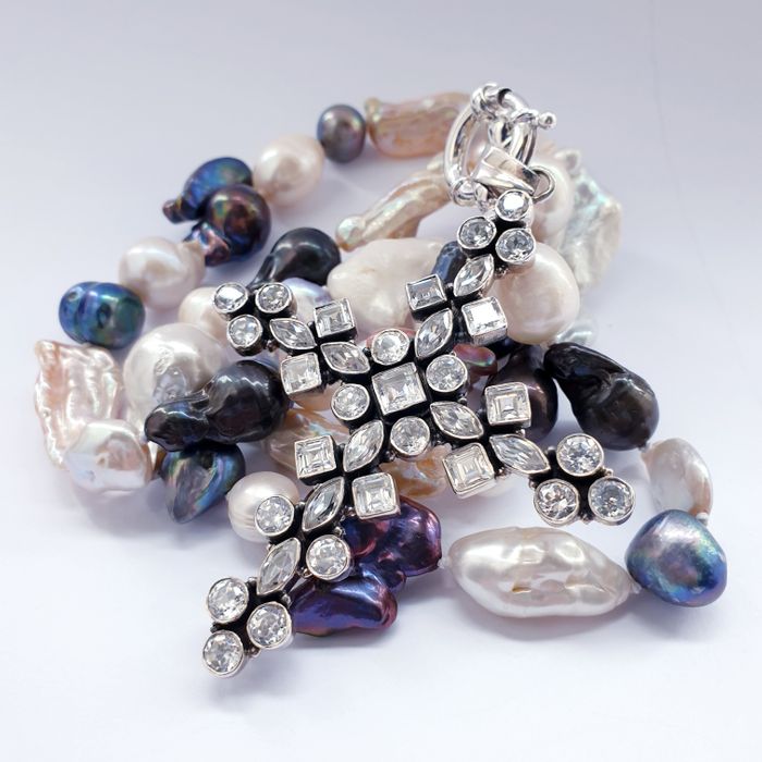 By Elise Boutique