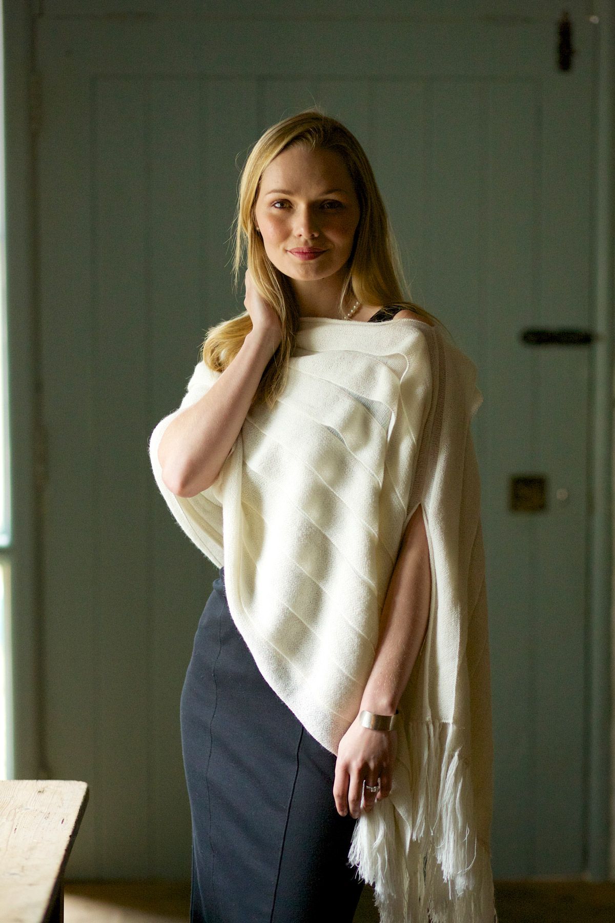 Emperatriz Pleated Shawl with Fringes