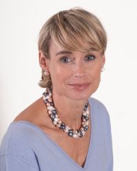 Company name - Alex Pringle Pearls