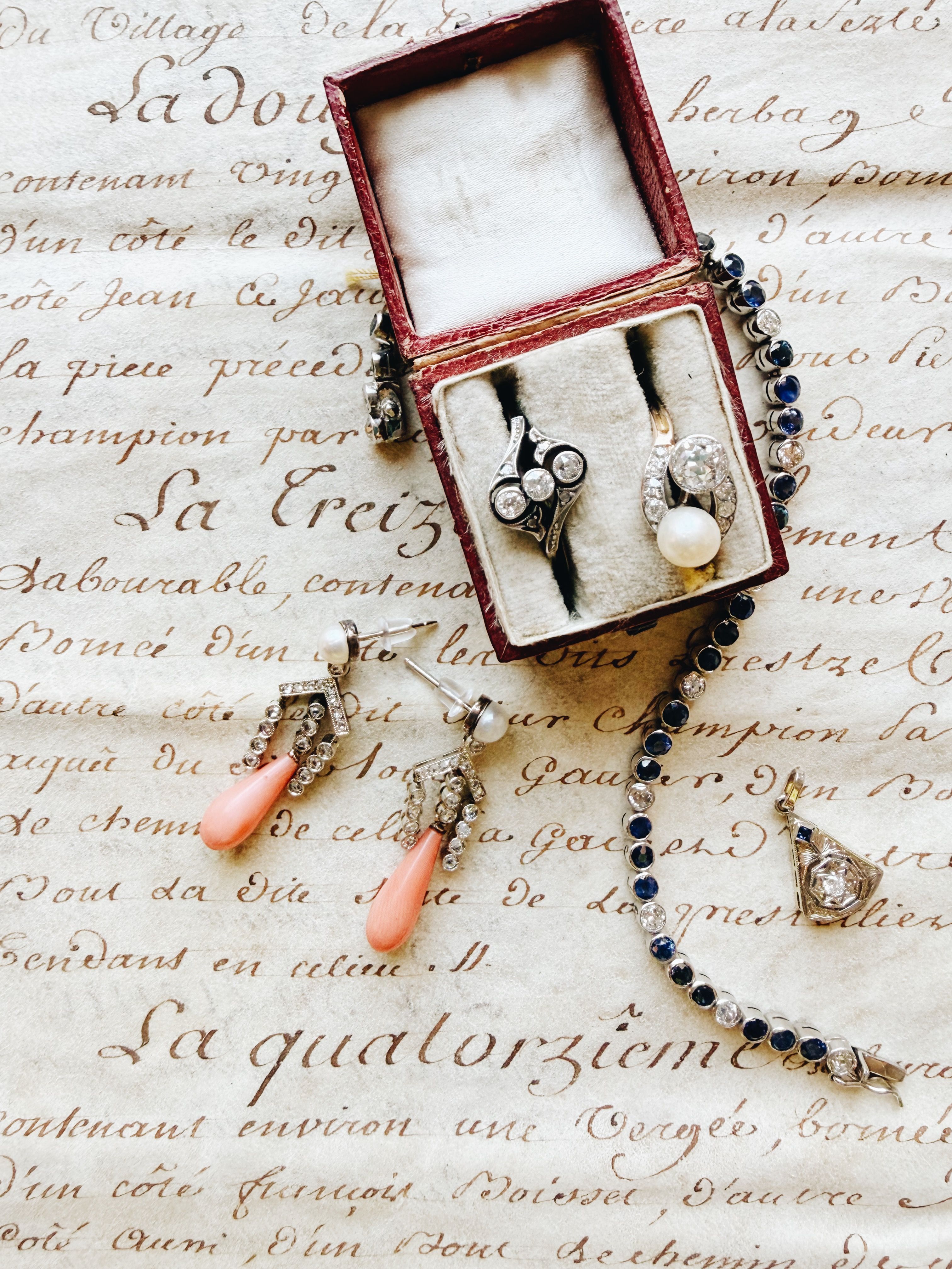 Cover image - Stephanie Putter Jewellery