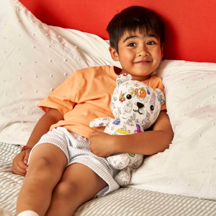 Colour-in Fairytale Artie Bear®
