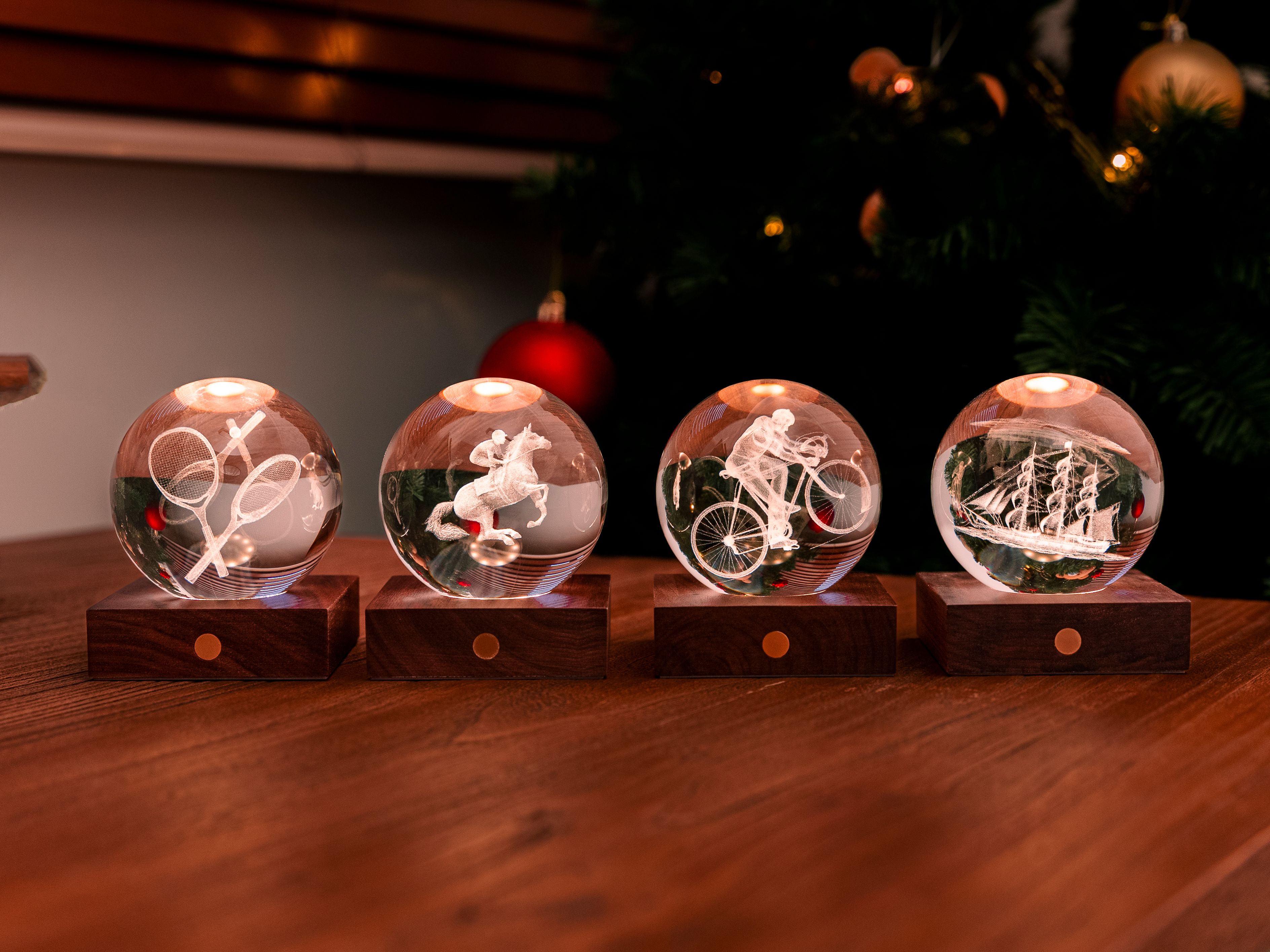 Amber Crystal Light - Spirit of Christmas 2025