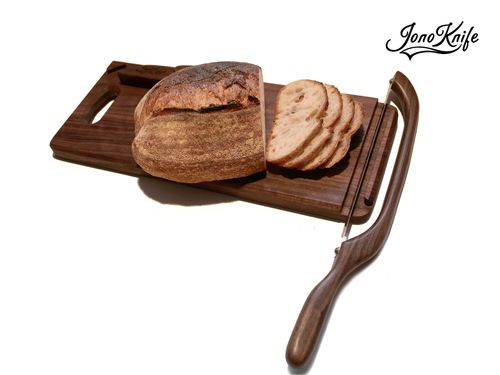 The JonoKnife bread saw range