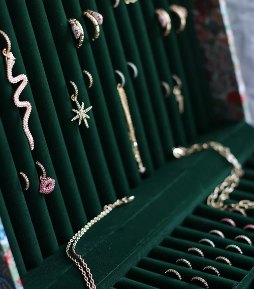 Jewellery and jewellery boxes with hair ties!