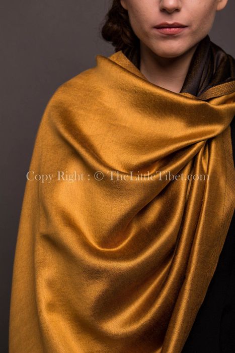 Silk Pashminas – Himalayan Colour & Elegance