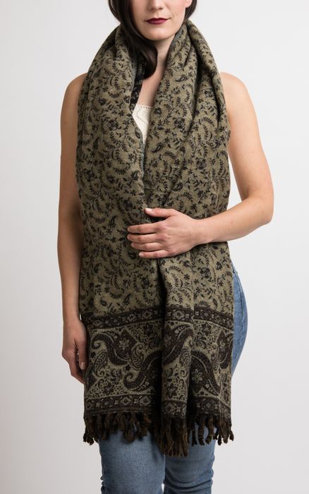 Tibet Shawls – Traditional Himalayan Warmth