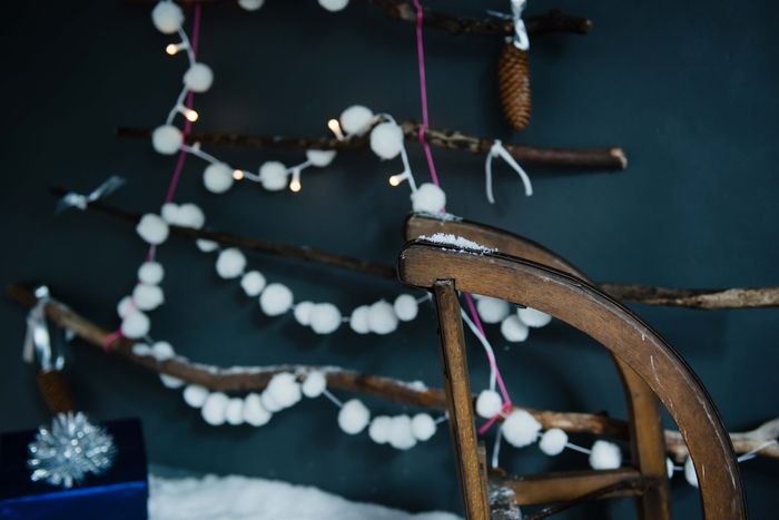 Pom Pom White Christmas Garlands