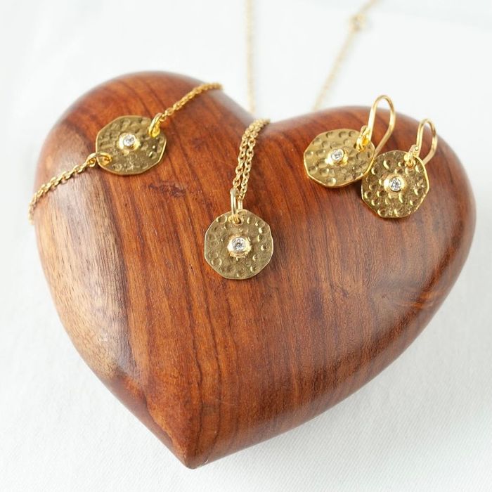 Freya Necklace and Earrings 