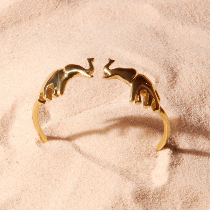 The Kissing Elephant Bracelet